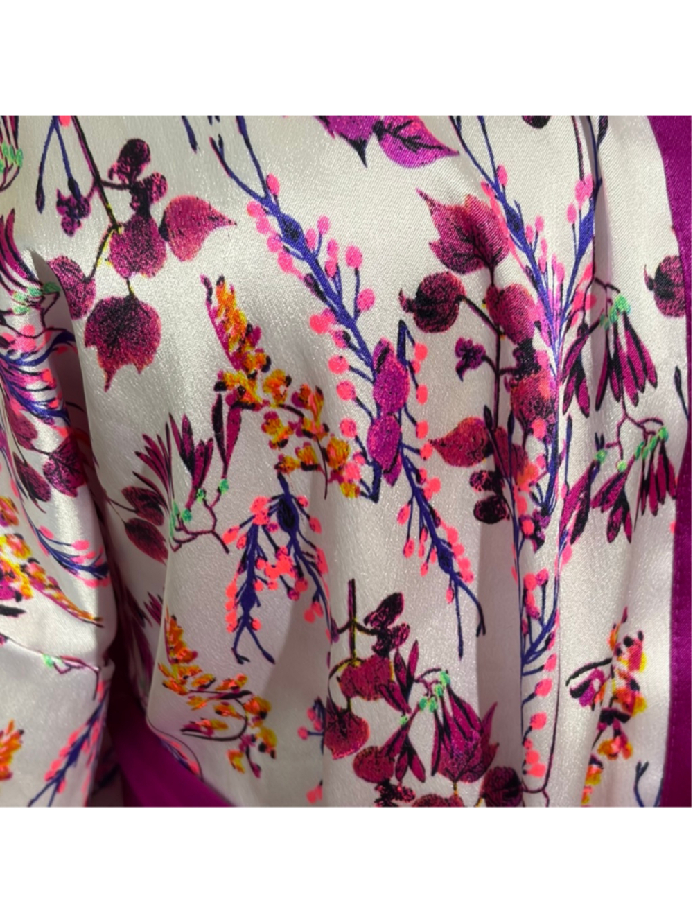 Victoria's Secret Kimono Satin Robe Pink Floral, SZ M - Picture 5 of 9